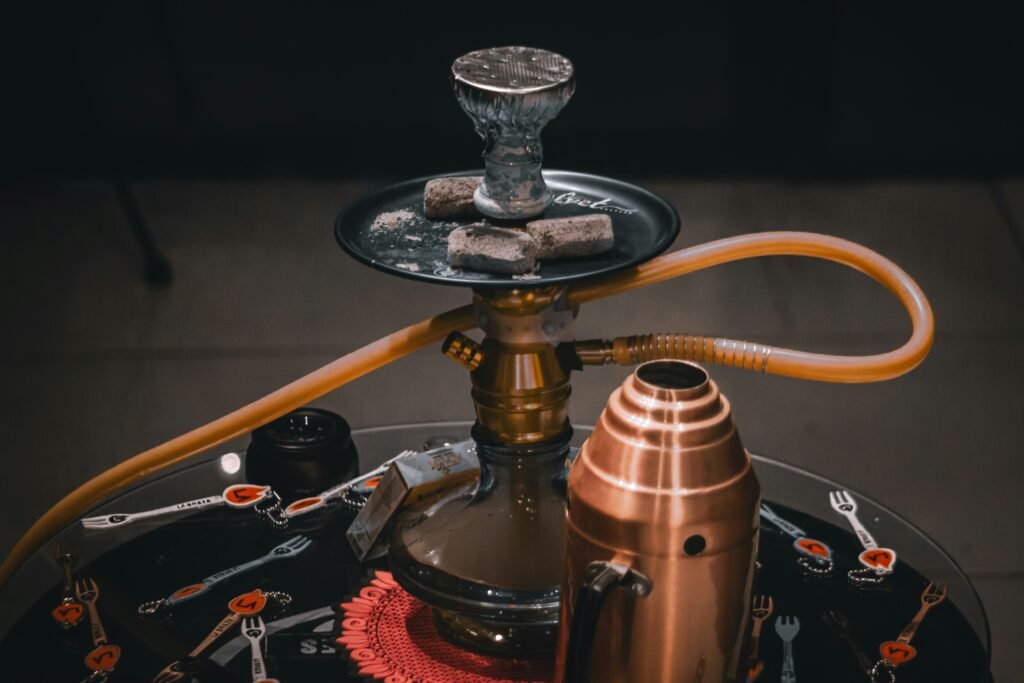 luciano-oliveira-F0aSQkyyj1U-unsplash hookah-set